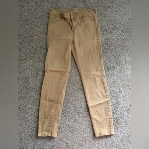 Skinny khaki pants